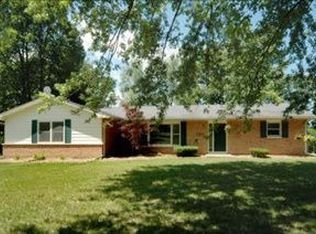 6817 Springbrook Ln, Kalamazoo, MI 49004