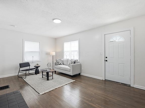 2nd image of 2339 Linden Ave