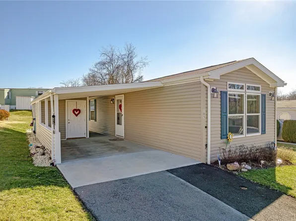105 Hawthorne Ct, Delmont, PA 15626