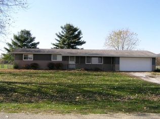 26238 N Dal Bar Rd, Canton, IL 61520