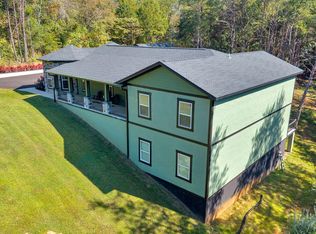 2160 Ranch Rd, Dandridge, TN 37725
