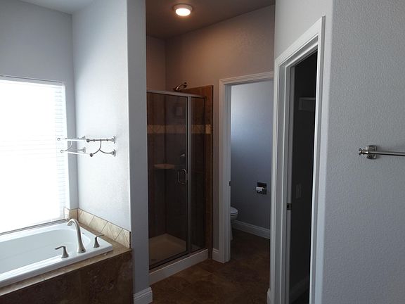 4th image of 965 Bollen Cir