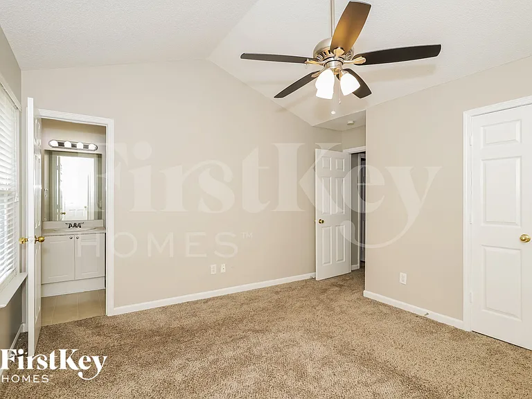 137 Watercress Ct — Photo 10