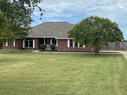 3rd image of 3532 N Country Dr