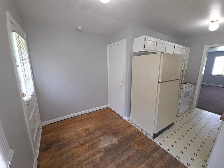 73 W Westfield Blvd — Photo 7