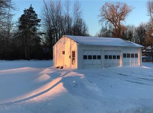 7396 Lakeshore Rd, Cicero, NY 13039