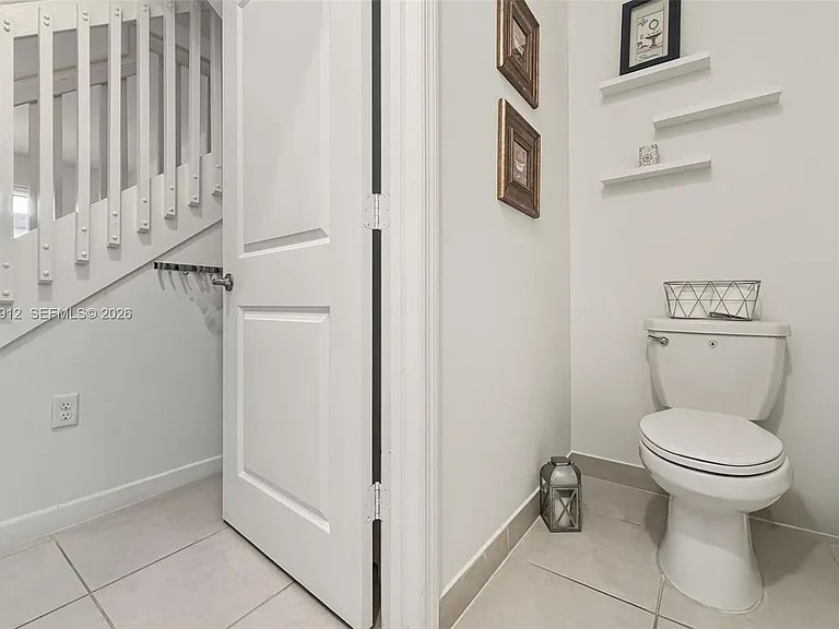 10009 SW 228th Ter — Photo 25