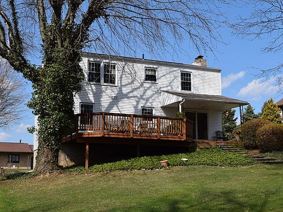 4th image of 8 Dartmouth Dr
