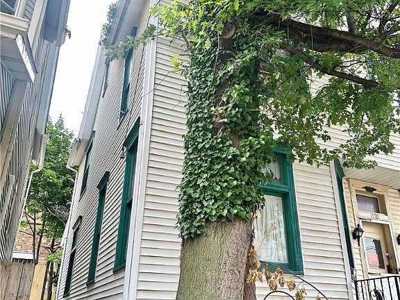 3rd image of 1522 Ligonier St