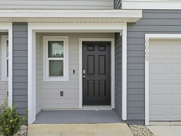 Front Door / Garage