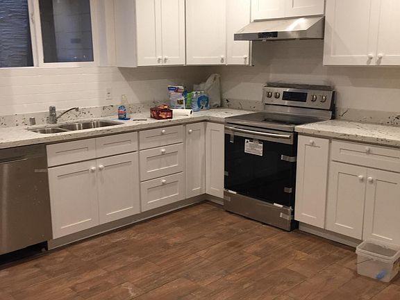 2nd image of 120 Chester Ave #B