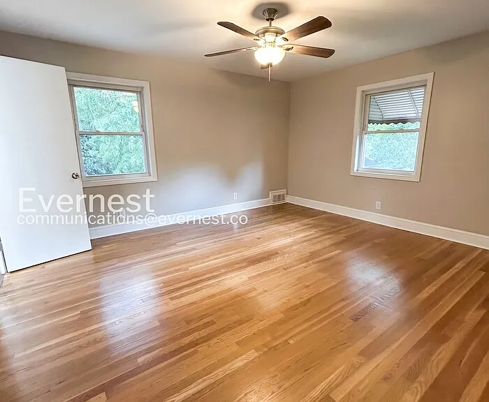 112 Tabor St — Photo 14