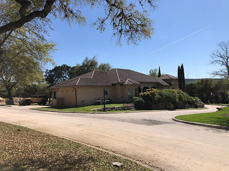 22127 Touring Ln — Photo 3