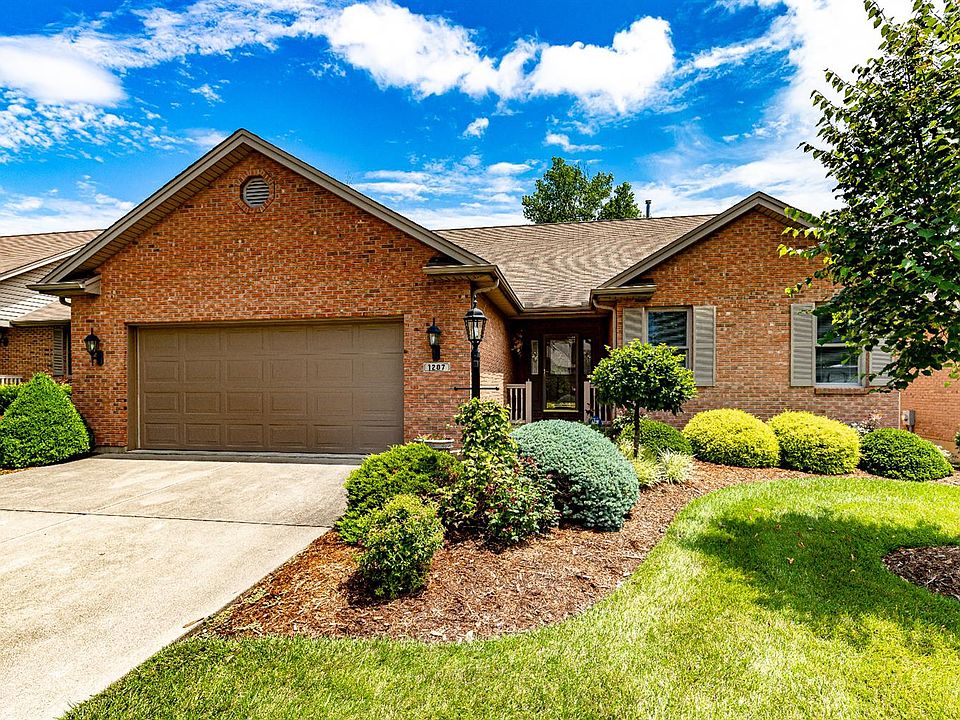 1st image of 1207 Deerfield Cir #19