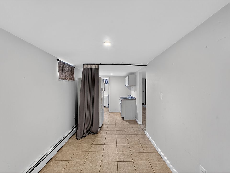 2nd image of 54 Joslin St Floor 2