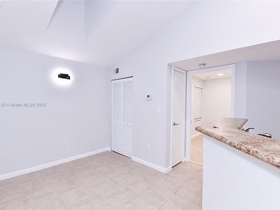 4th image of 1011 Crystal Way APT D