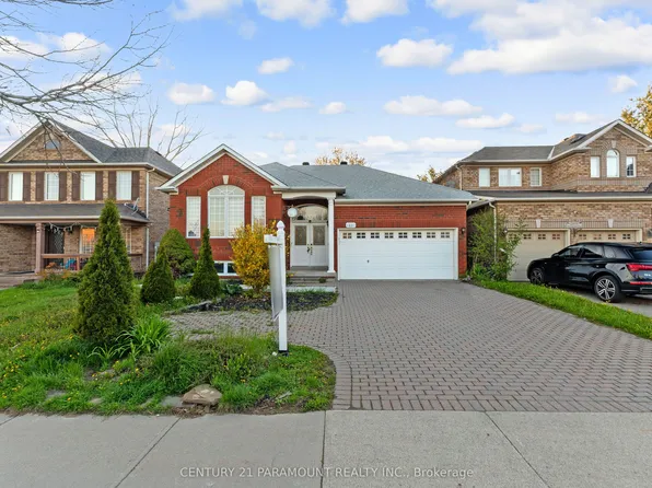 2897 Westoak Trails Blvd, Oakville, ON L6M 4V2