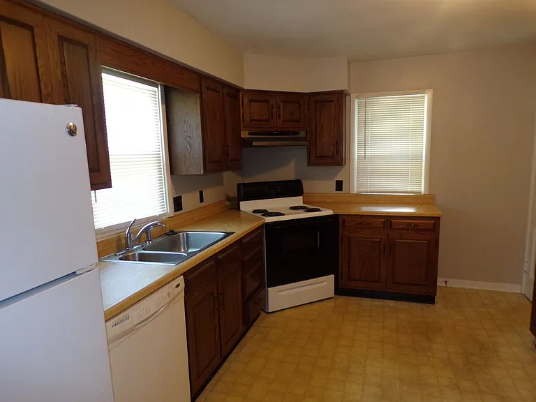 1030 Florida St — Photo 5
