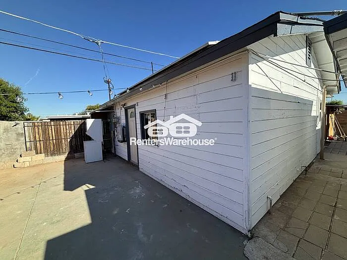2818 W Heatherbrae Dr — Photo 15