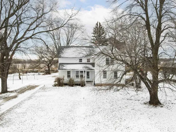 2555 County Road Z, Oshkosh, WI 54902
