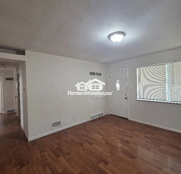 10732 Spring Garden Dr — Photo 7