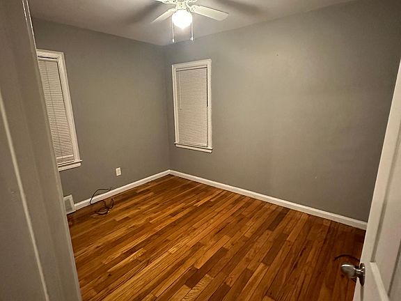 5th image of 15723 Greenfield Rd
