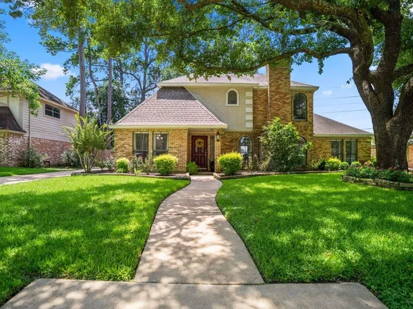15711 Downford Dr, Tomball, TX 77377