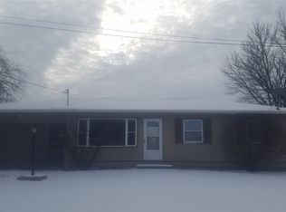 1219 Black Hawk Rd, Waterloo, IA 50701