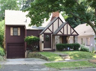 112 Arvine Hts, Rochester, NY 14611