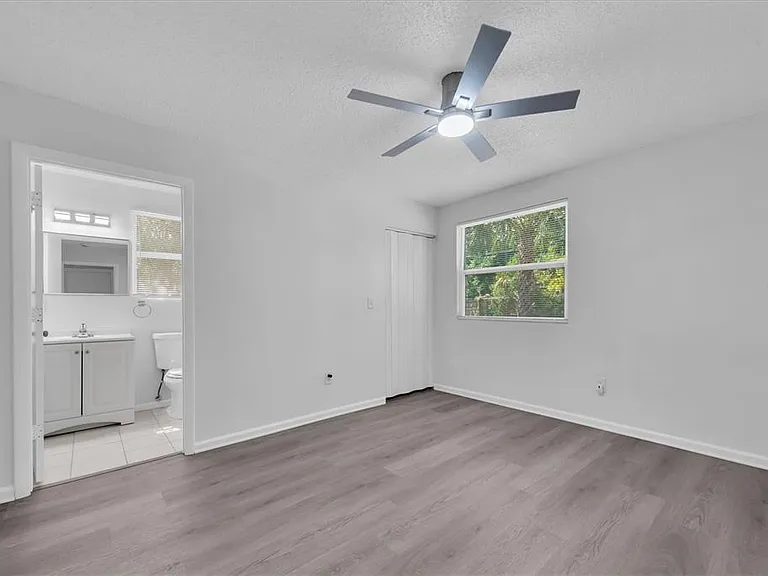 4421 11th Ave S — Photo 13
