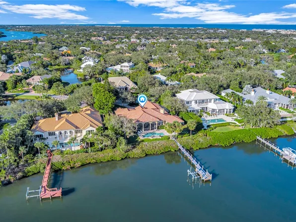 300 Shores Dr, Indian River Shores, FL 32963
