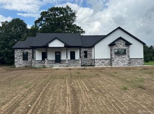 2264 Equestrian Trail Dr, Metamora, MI 48455