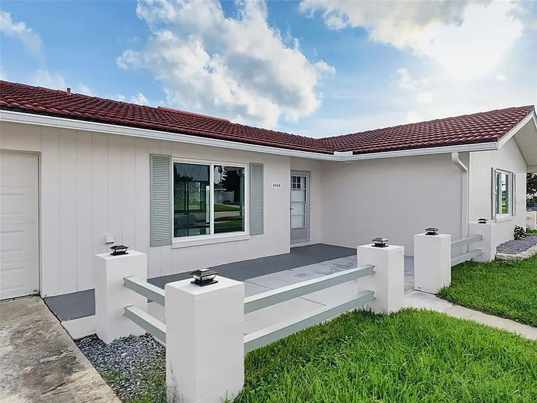 4044 Headsail Dr — Photo 2