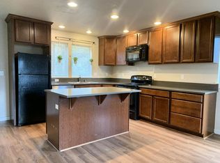 1413 N Northgate Way UNIT B, Seattle, WA 98133