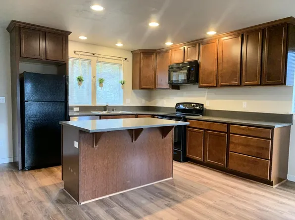 1413 N Northgate Way Unit B, Seattle, WA 98133