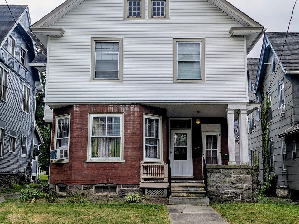 1st image of 425 Louisa St