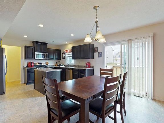 5th image of 13134 Berry Blvd