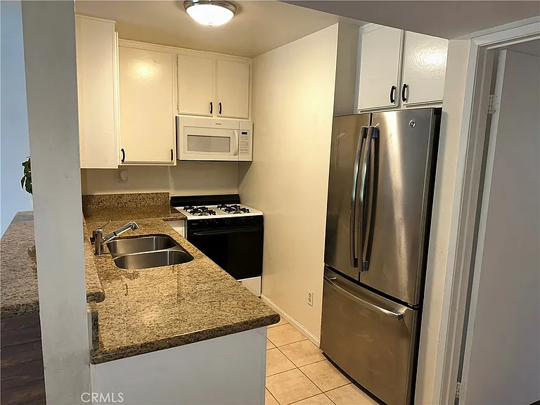 7101 Farralone Ave #142 — Photo 8