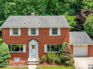 12 Glenwood Ave, Demarest, NJ 07627