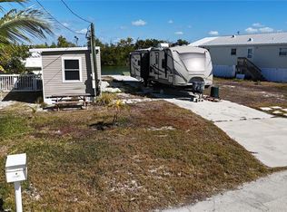 3900 Royal Palm Dr Lot 24, Saint James City, FL 33956