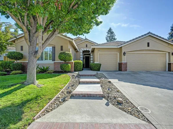9421 Lakepoint Dr, Elk Grove, CA 95758