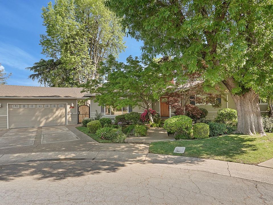 1st image of 306 Bella Vista Dr