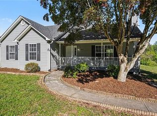 3813 Spring Branch Dr, Winston Salem, NC 27107
