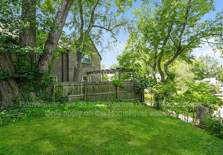 3025 Norwood Ave — Photo 14
