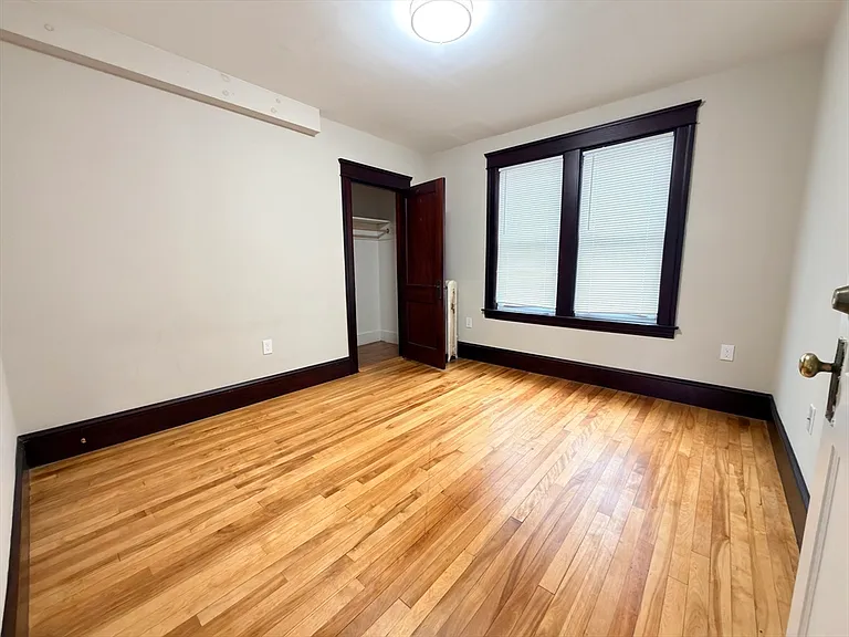 4 Glade St #2 — Photo 25