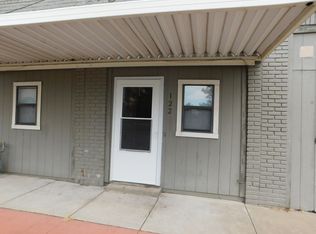 Pine & Gordy Apartments, El Dorado, KS 67042