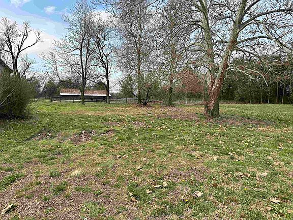 2nd image of 72 Grassy Lake Rd