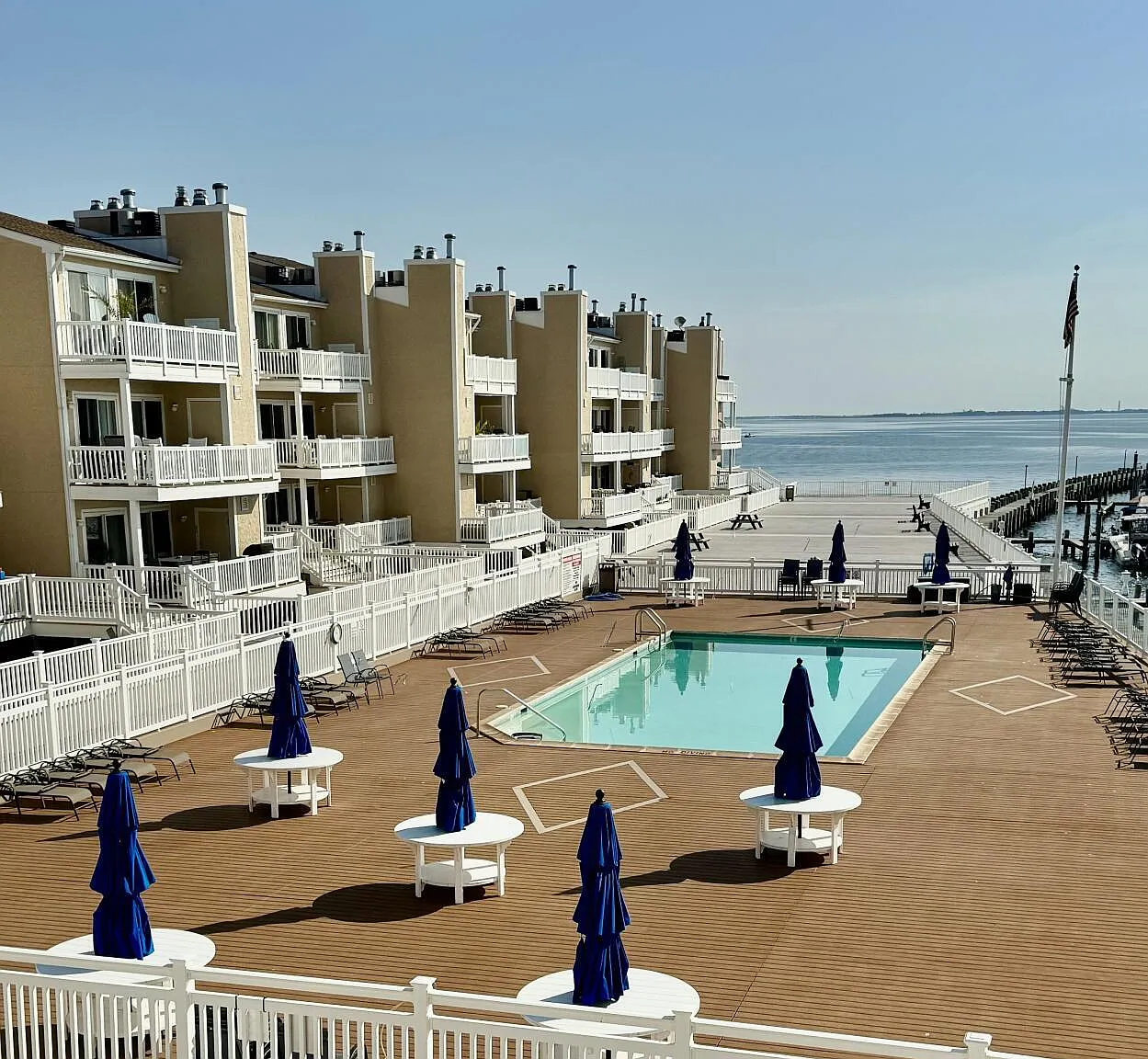 2 bed, 3.5 bath, 1728 sqft, $3,500 — Photo 1
