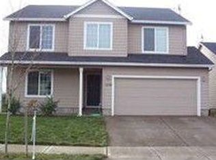 1258 Dahlia St, Woodburn, OR 97071