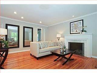 5th image of 116 Blackburn Ave